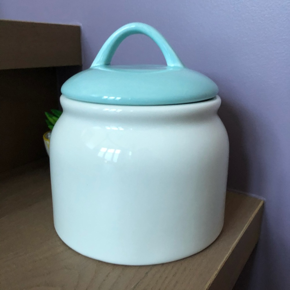 Easter 🐰 Bunny Rabbit Canister Container - Picture 2 of 5
